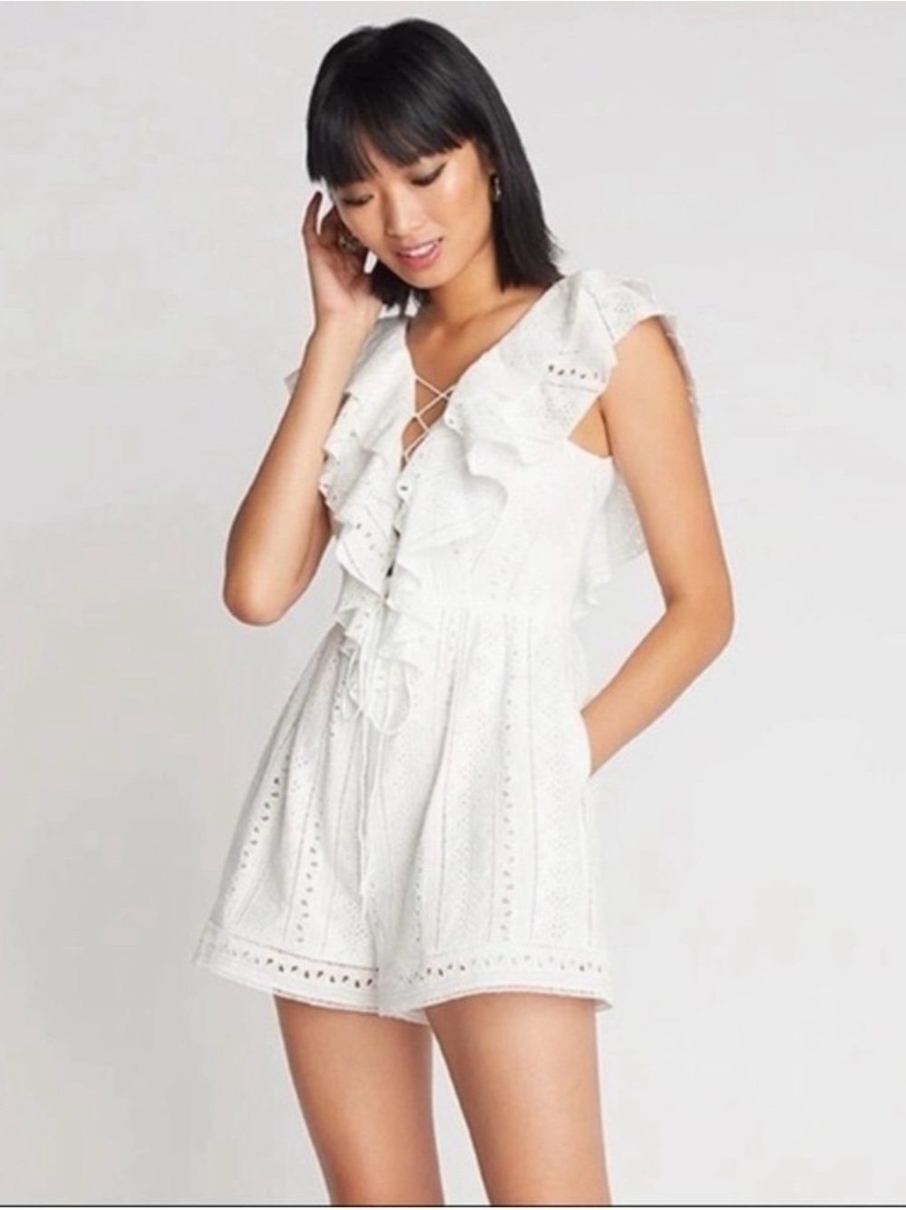 NWT Choosy “Rivera” White Eyelet Front Plunge Lace-up Romper, Size Small